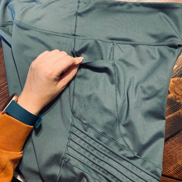 New Balance Captive Tight with pockets - Picture 4 of 8